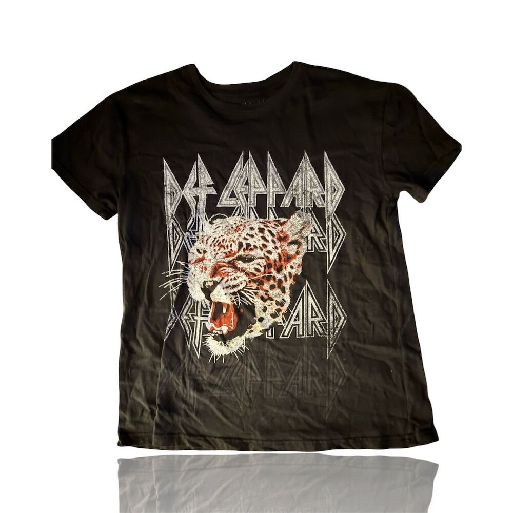 Def Leppard Women’s M Black Vintage style Rock Music T-Shirt Crew Neck